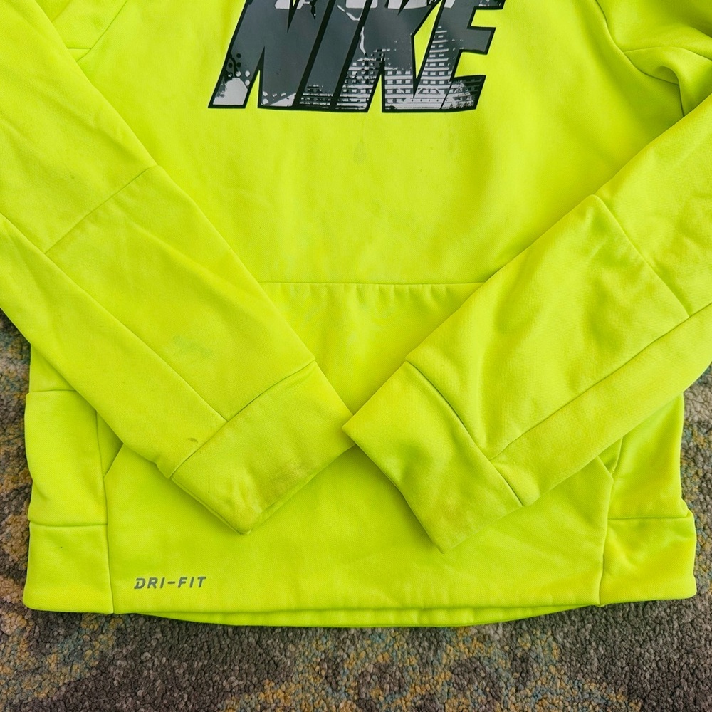 Nike Green and Black Short Sleeve Tees - Picture 8 of 12